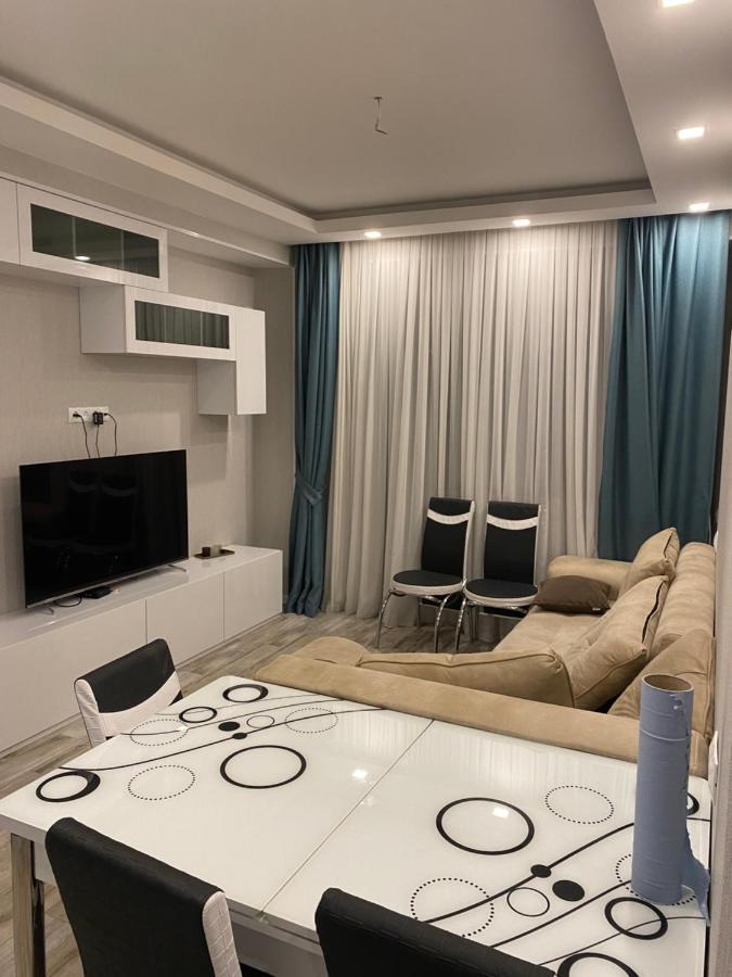 Апартаменти Beautiful And Modern